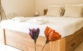 My Oneiro Apartments